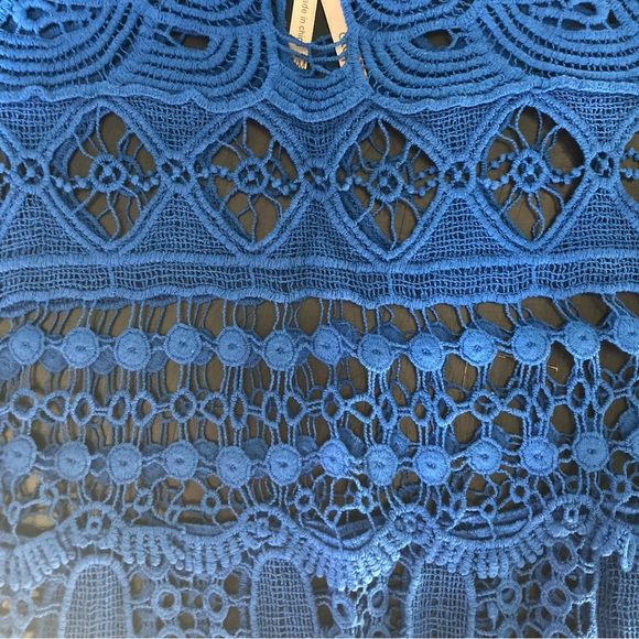 Royal blue crochet layering tank top, size small/medium - Picture 4 of 5